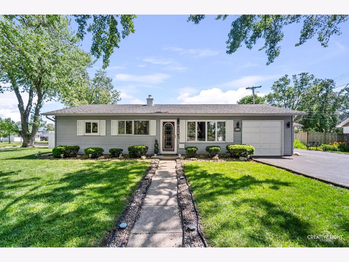  For Sale Ottawa Illinois, 547 Hiawatha Drive