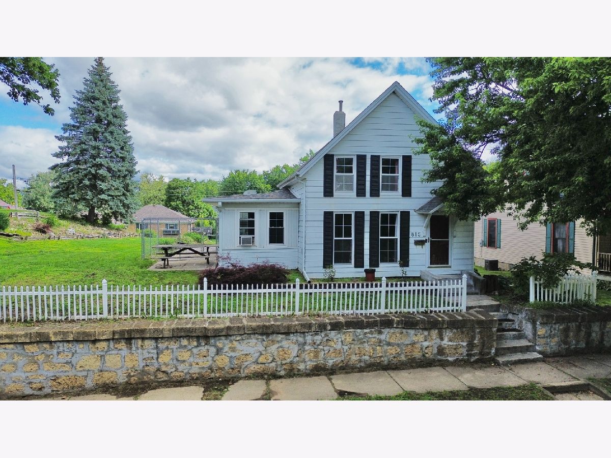  For Sale Fulton Illinois, 815 10th Avenue