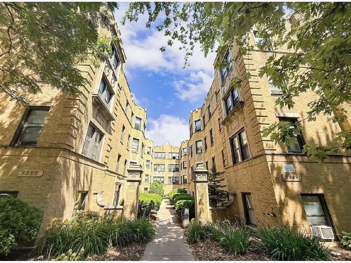  For Rent Chicago Illinois, 7353 Damen