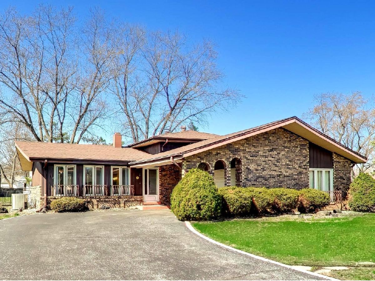  For Sale Palos Heights Illinois, 12300 Austin Avenue
