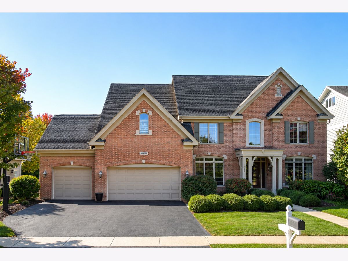 Homes Sold Fox Mill St Charles Illinois, 40W339 Oliver Wendell Holmes