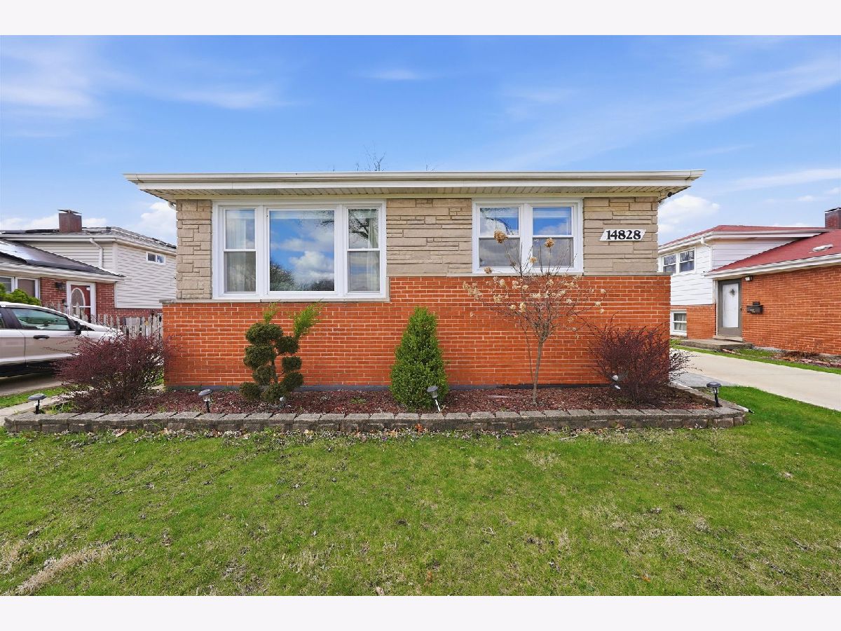 Townhomes & Homes For Sale Fairways Of Midlothian Midlothian Illinois, 14828 Saint Louis Avenue