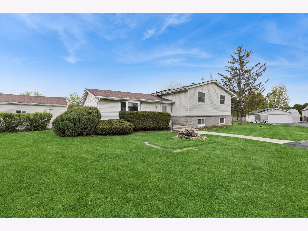  For Sale Gilberts Illinois, 215 Tollview Terrace