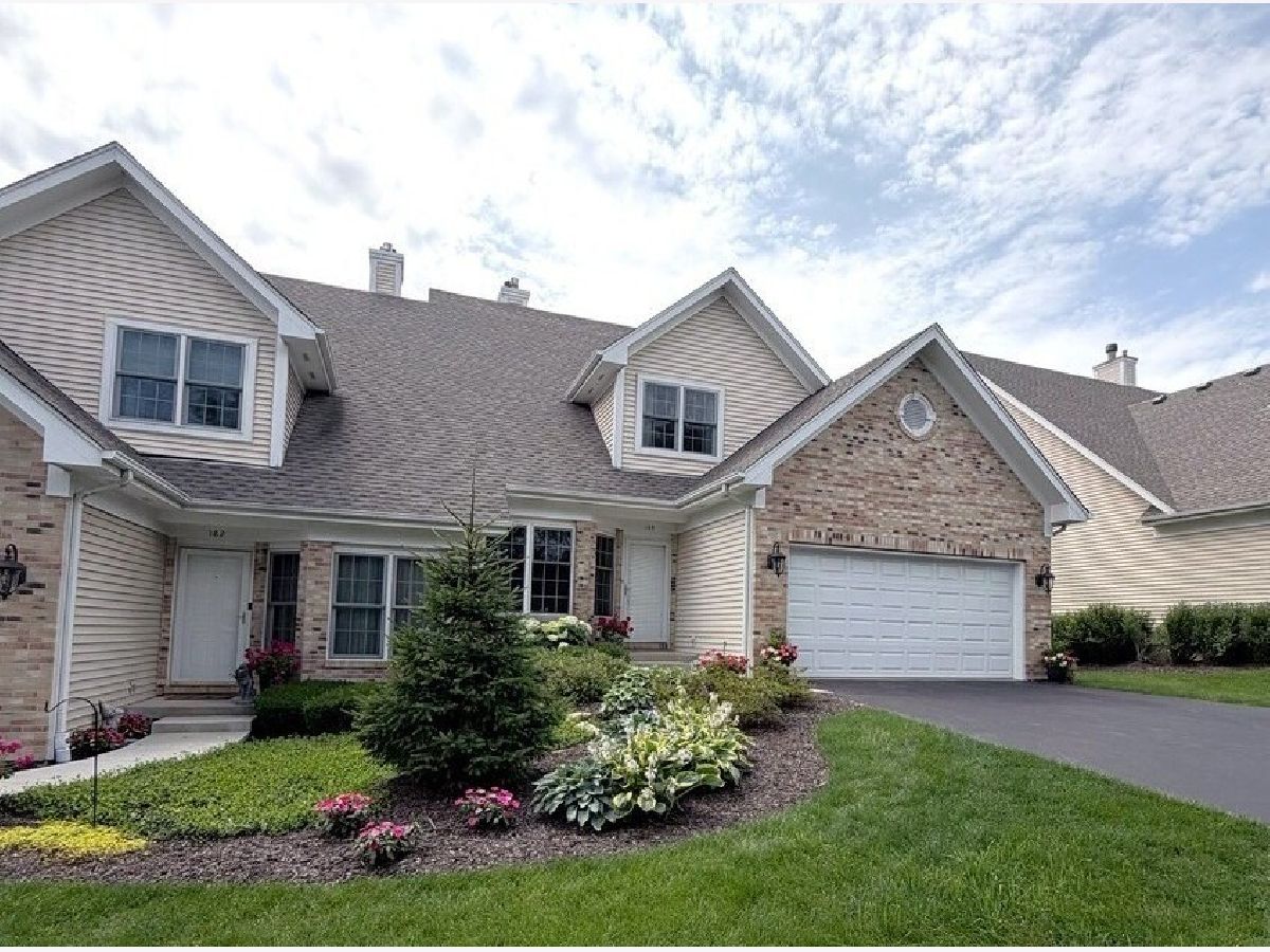  For Sale Libertyville Illinois, 184 Red Top Drive