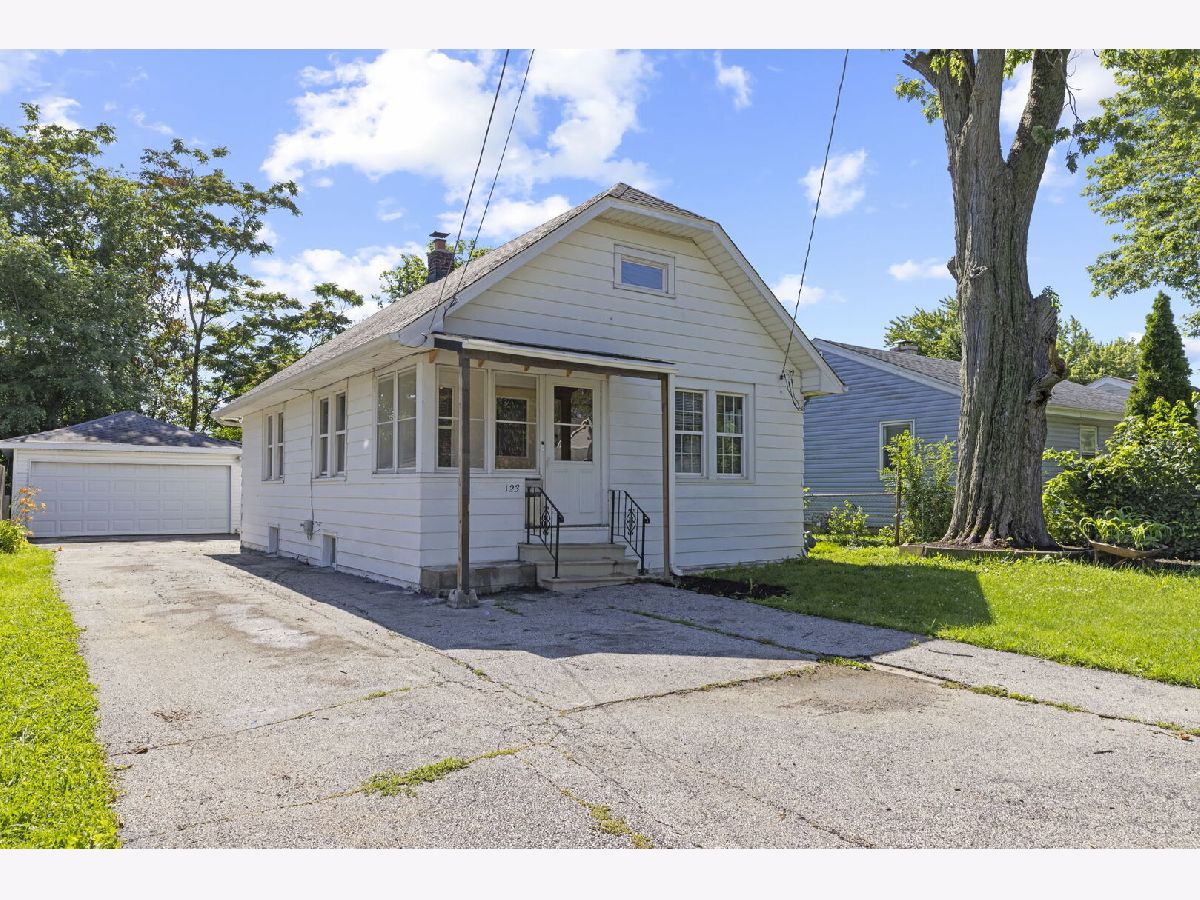  Sold Aurora Illinois, 123 Calhoun