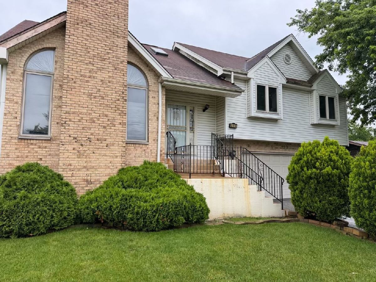  For Sale Glenwood Illinois, 223 Dante Avenue