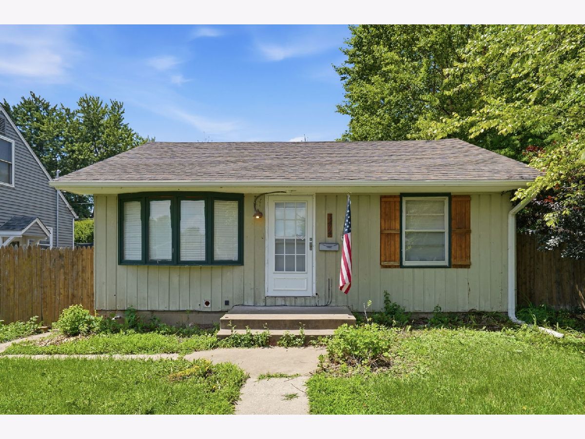 Homes For Sale Sunnymede Heights Davenport Iowa, 3414 Marquette Street
