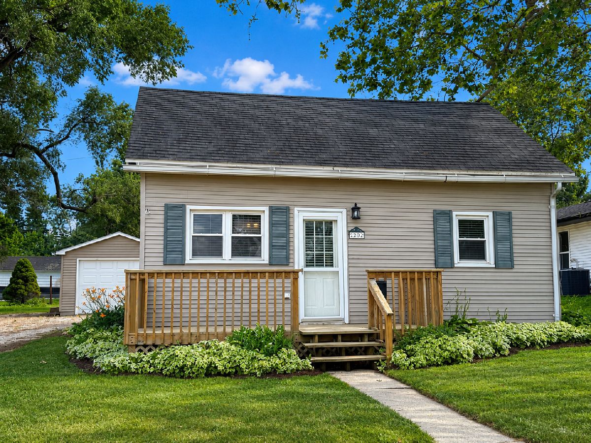  For Sale Leroy Illinois, 202 Cedar Street