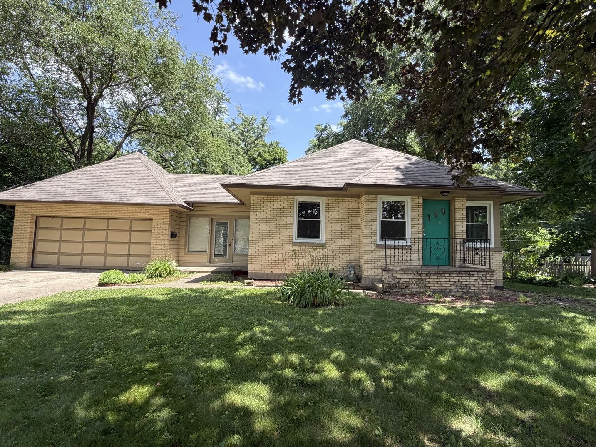  For Rent Libertyville Illinois, 150 Woodland