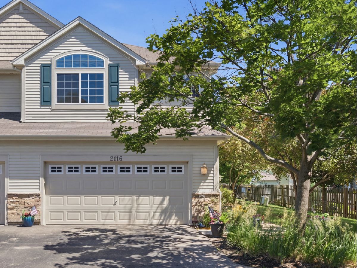  For Sale Montgomery Illinois, 2116 Gallant Fox Circle