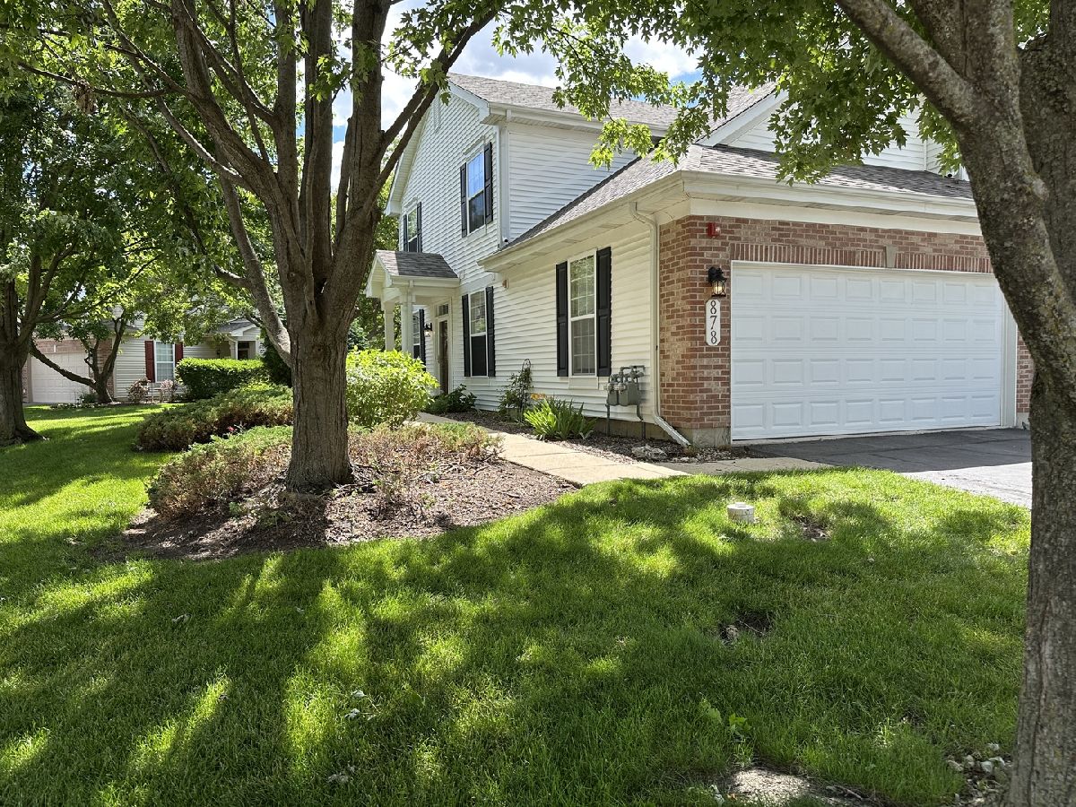 Townhomes For Sale Stuarts Crossing St Charles Illinois, 878 Stuarts Drive