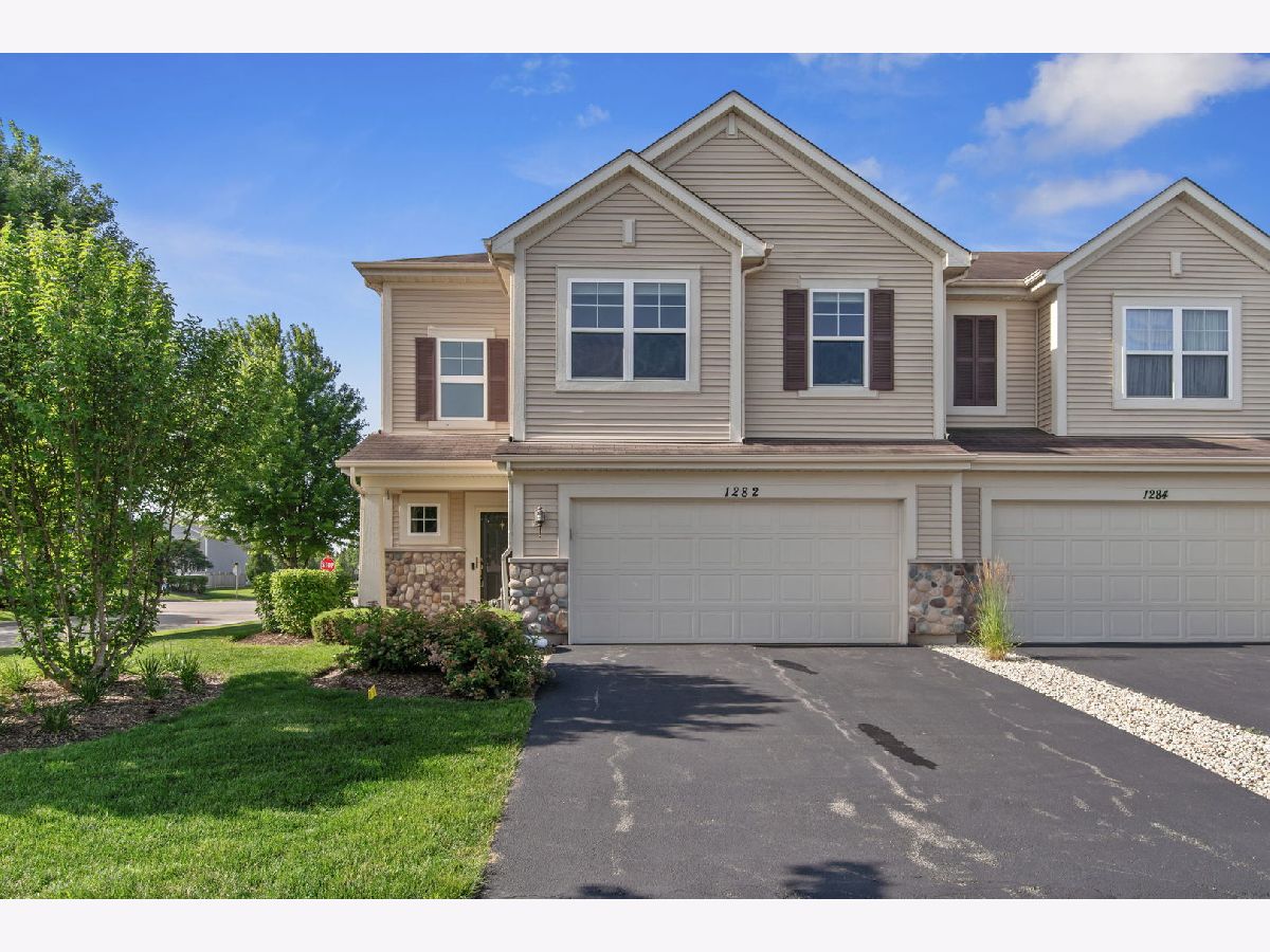 Townhomes & Condos & Homes For Sale Cambridge Lakes Pingree Grove Illinois, 1282 Newport Circle