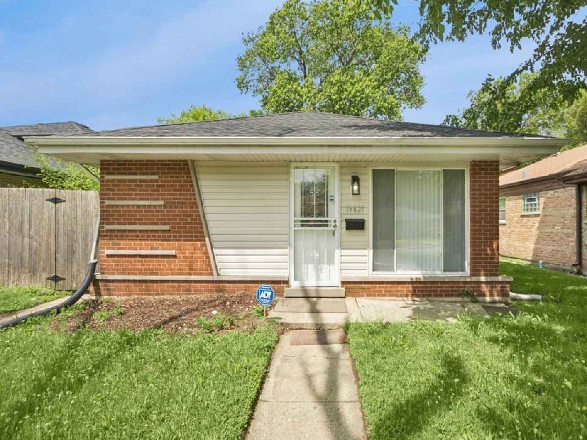  For Sale Dolton Illinois, 14628 Dante Avenue