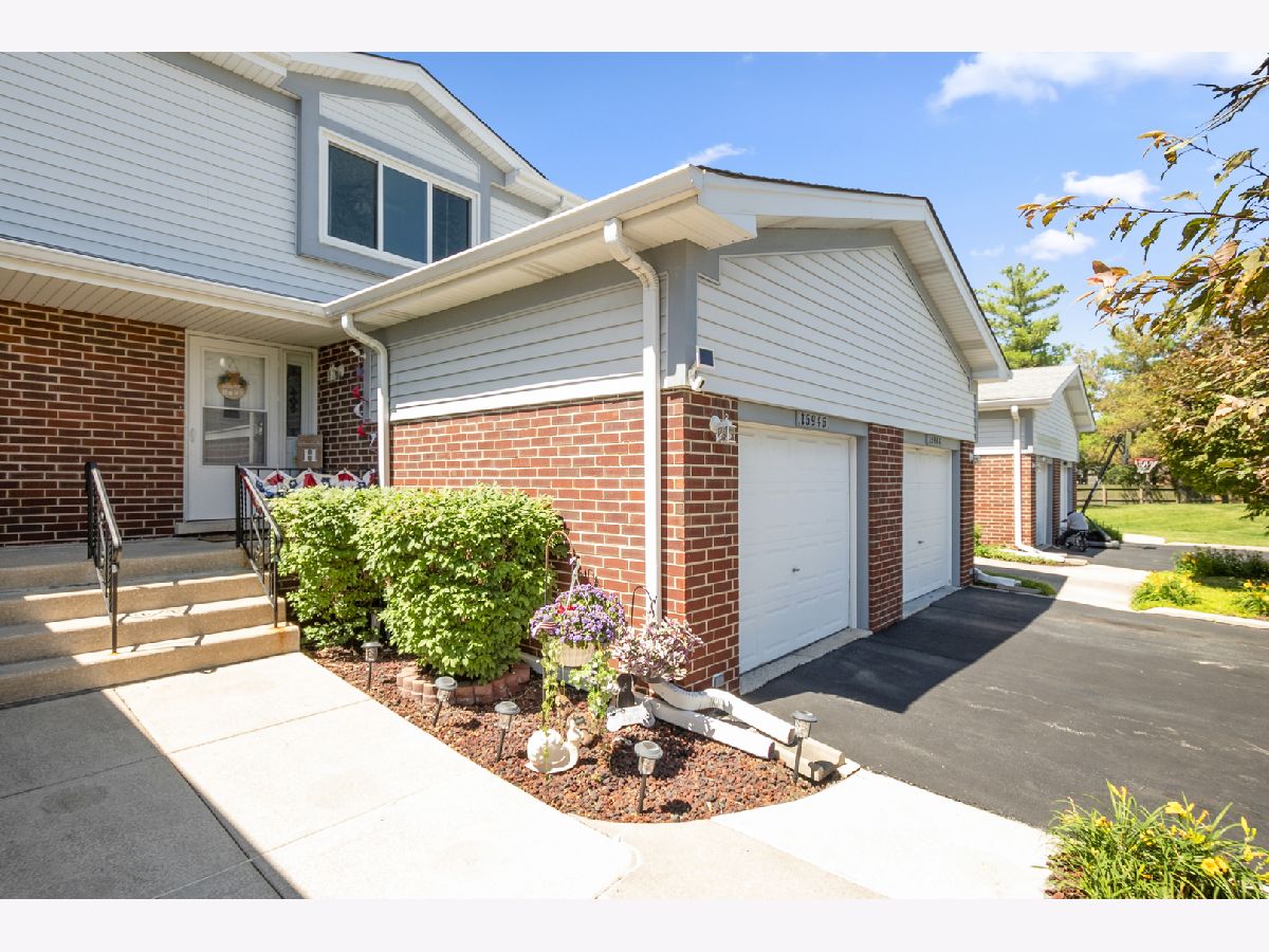Townhomes For Sale Ashford Manor Tinley Park Illinois, 15946 Ashford Court
