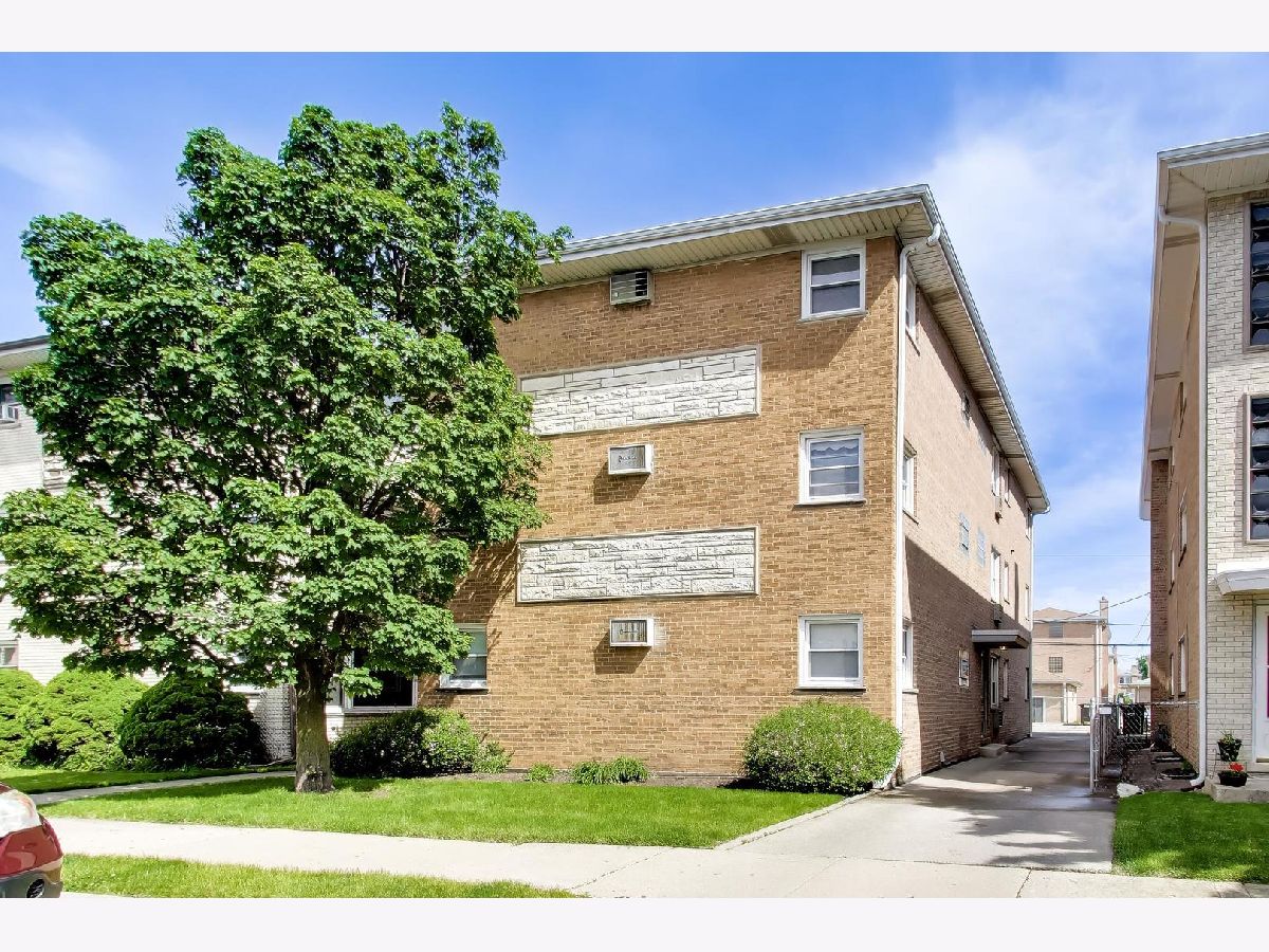  Rented River Grove Illinois, 8212 Walsh