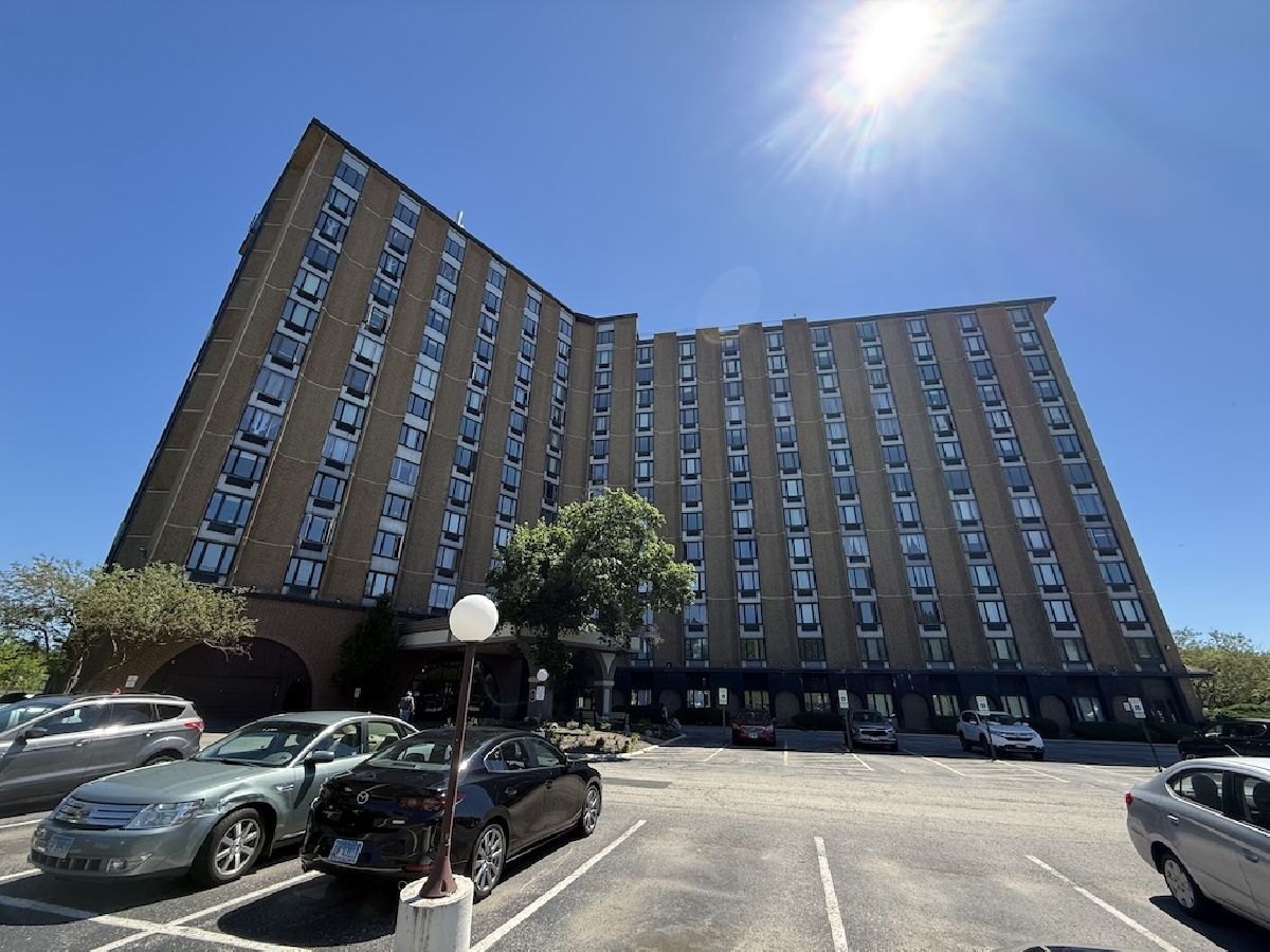  For Sale Palatine Illinois, 1 Renaissance Place