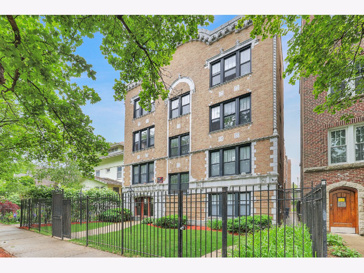  Rented Chicago Illinois, 1525 Estes