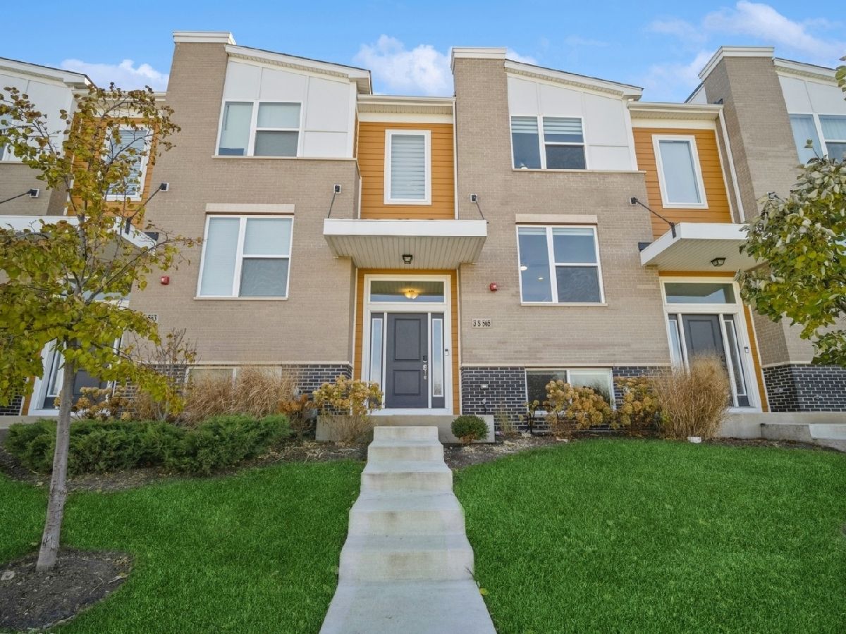  For Sale Warrenville Illinois, 3s565 Camden Street