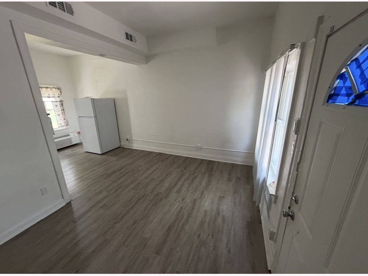  For Rent Lansing Illinois, 17104 Wentworth