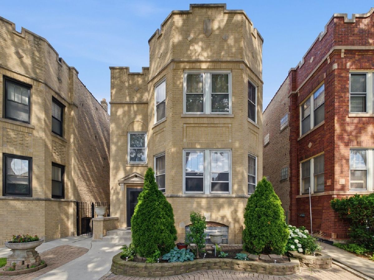  For Sale Chicago Illinois, 5725 Artesian Avenue