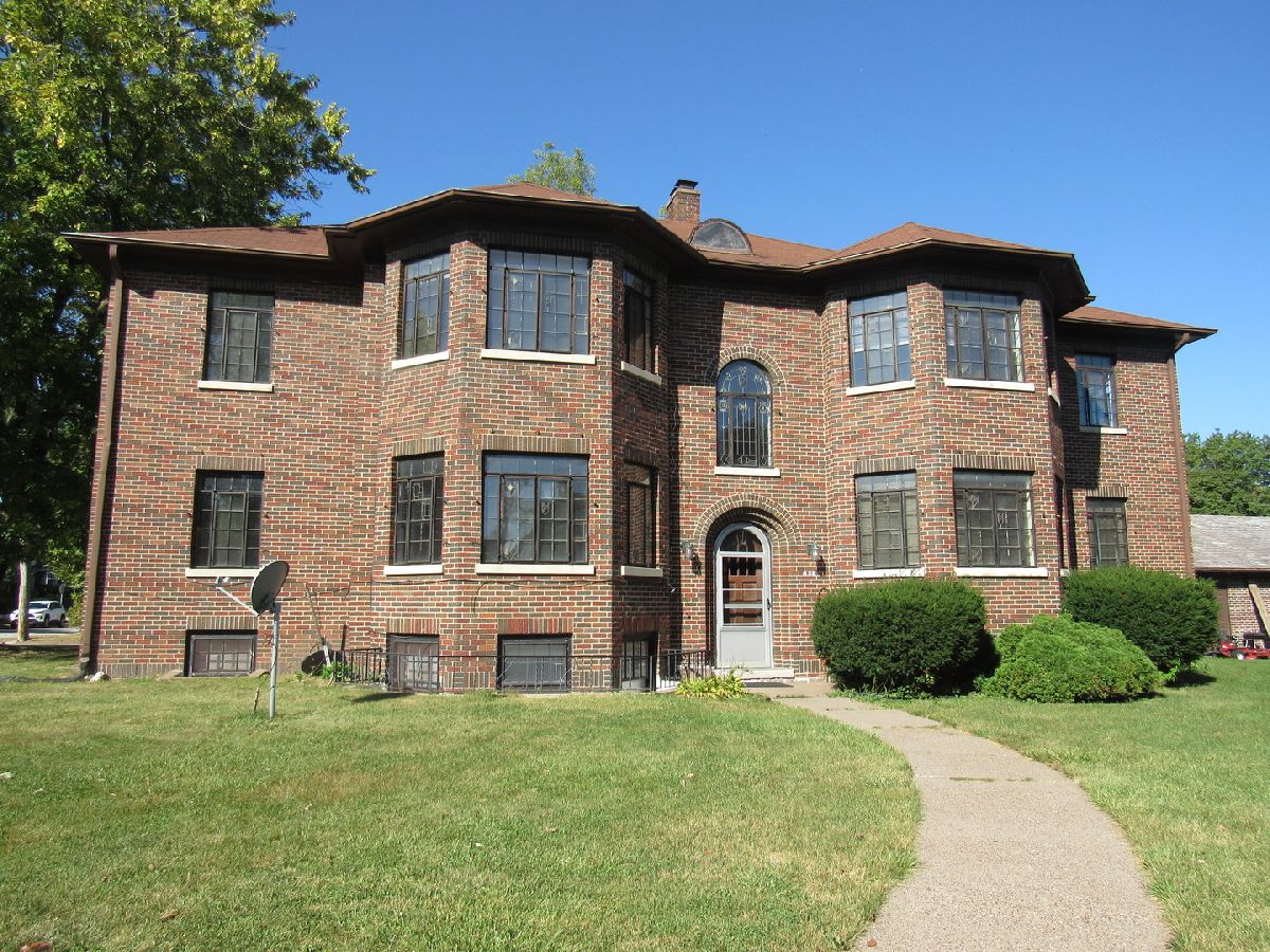  Rented Davenport Iowa, 416 Columbia