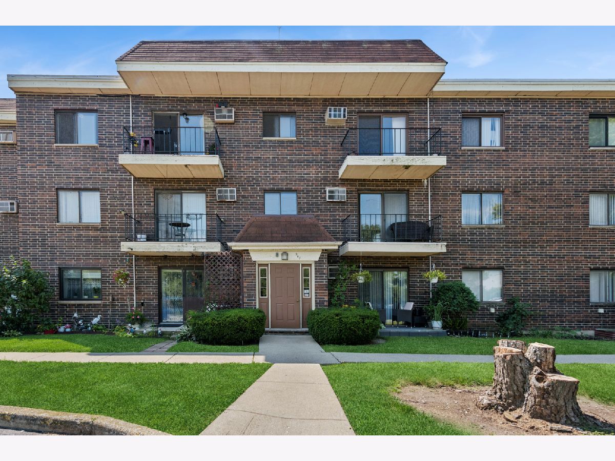  For Sale Addison Illinois, 944 Rohlwing Road