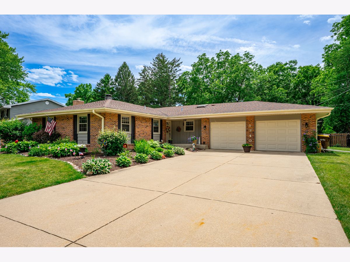  Sold Rockford Illinois, 1340 Williamsburg