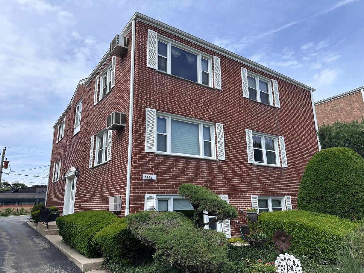  For Rent Niles Illinois, 8442 Oak