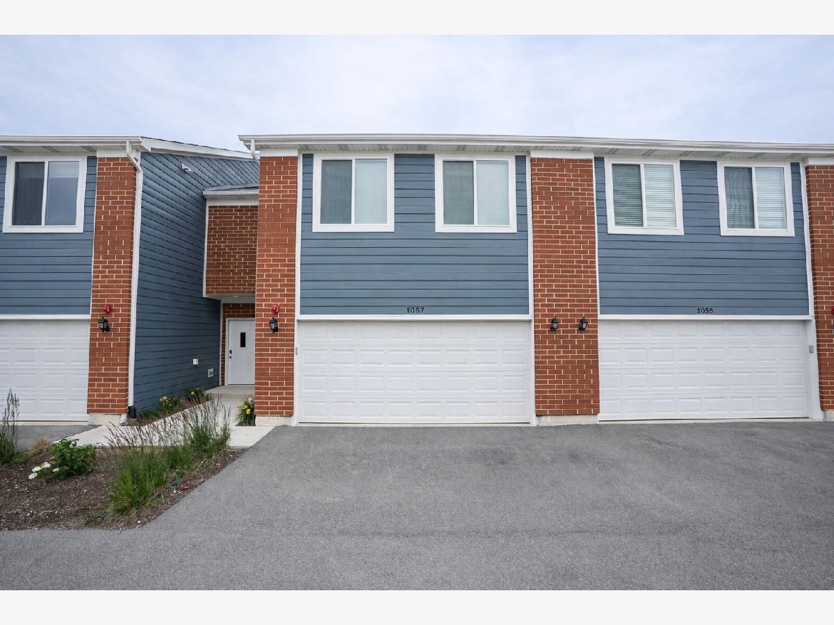  Rented Yorkville Illinois, 1057 Gillespie