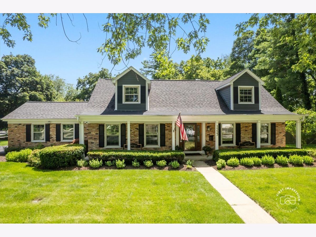  For Sale St Charles Illinois, 1553 Allen Lane