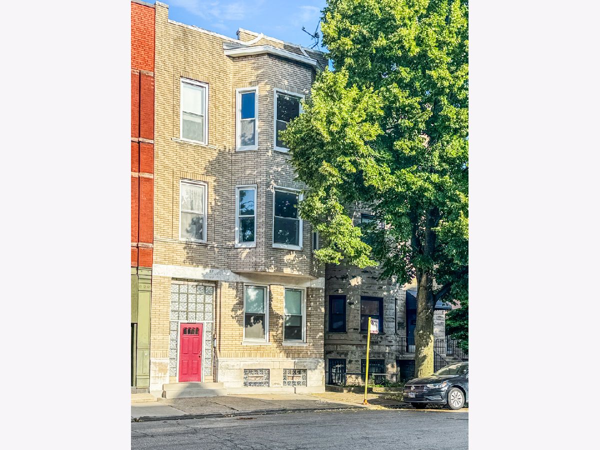  Rented Chicago Illinois, 3256 Princeton