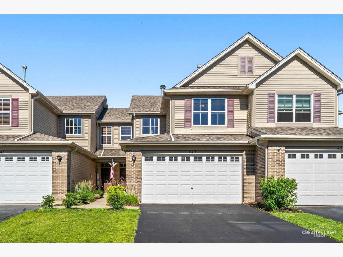  For Sale Oswego Illinois, 449 Dancer Lane