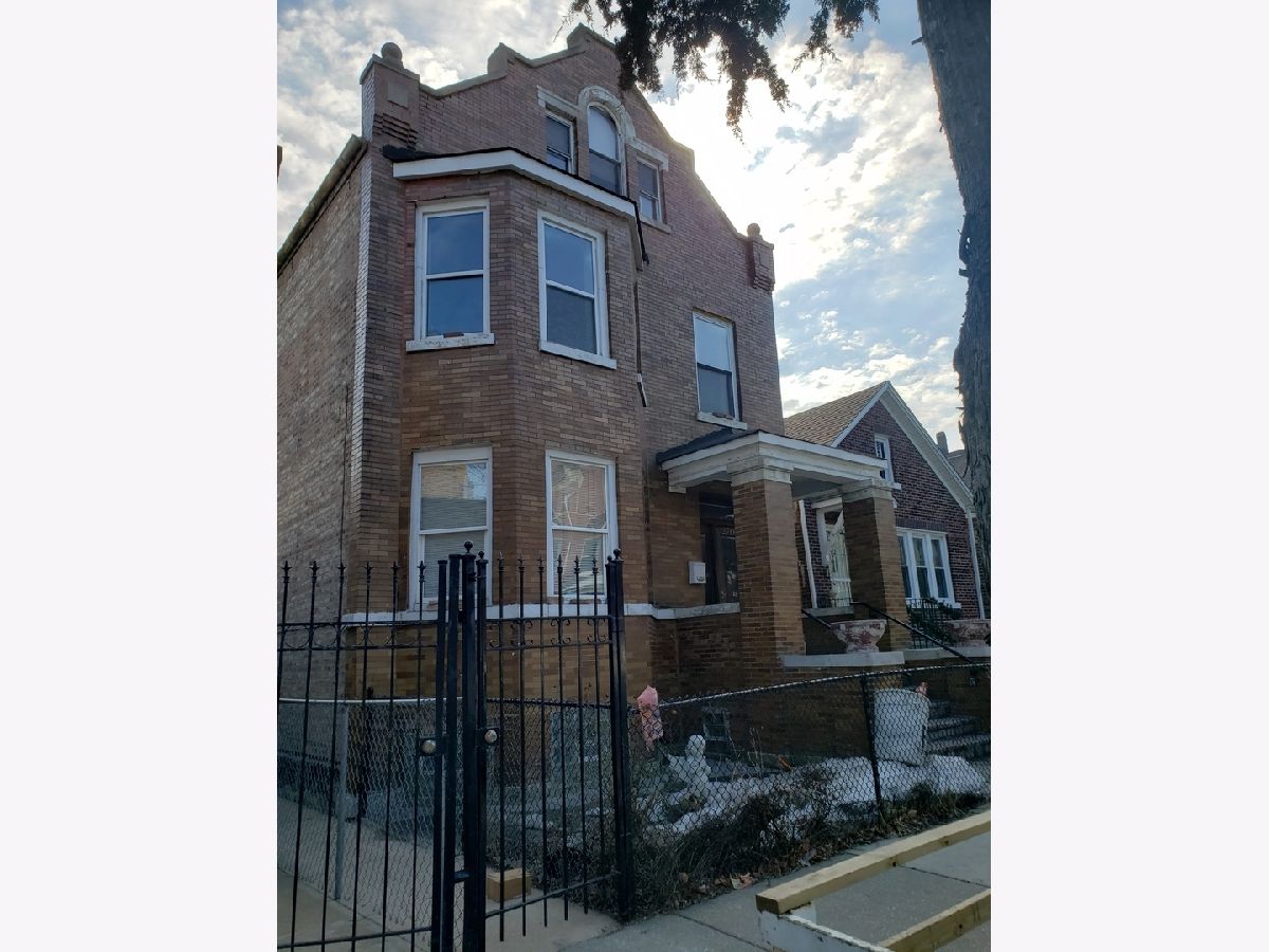  Rented Chicago Illinois, 2705 24th