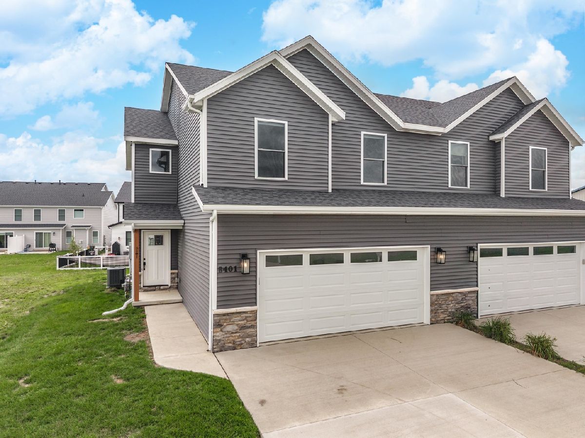  For Sale Heyworth Illinois, 401 Jenny Lane