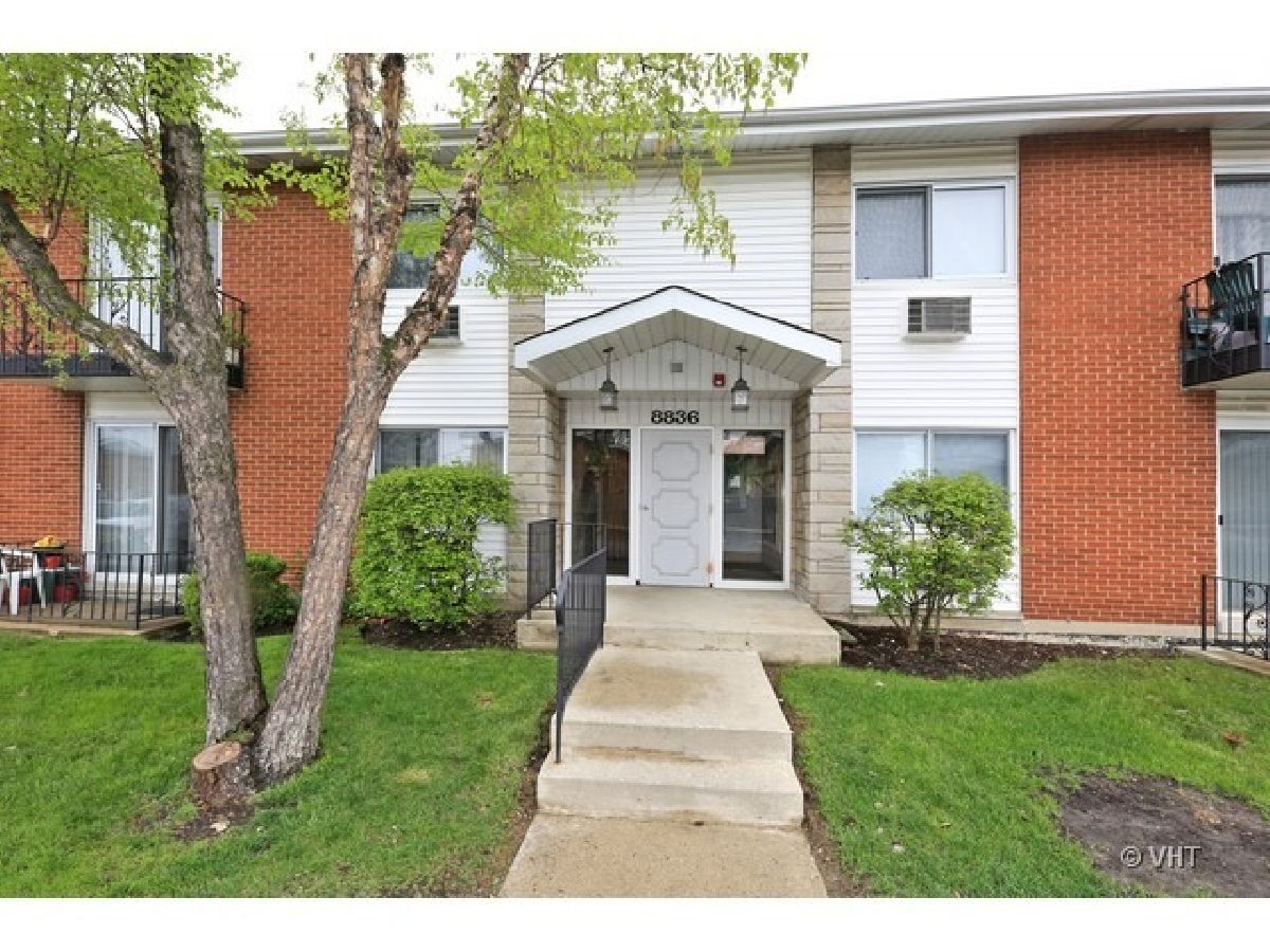  For Sale Des Plaines Illinois, 8836 Western Avenue