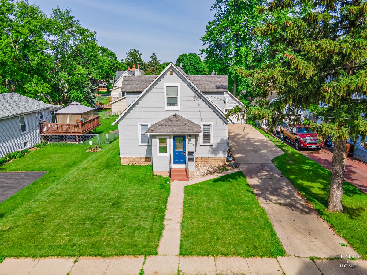  For Rent Woodstock Illinois, 908 Wheeler