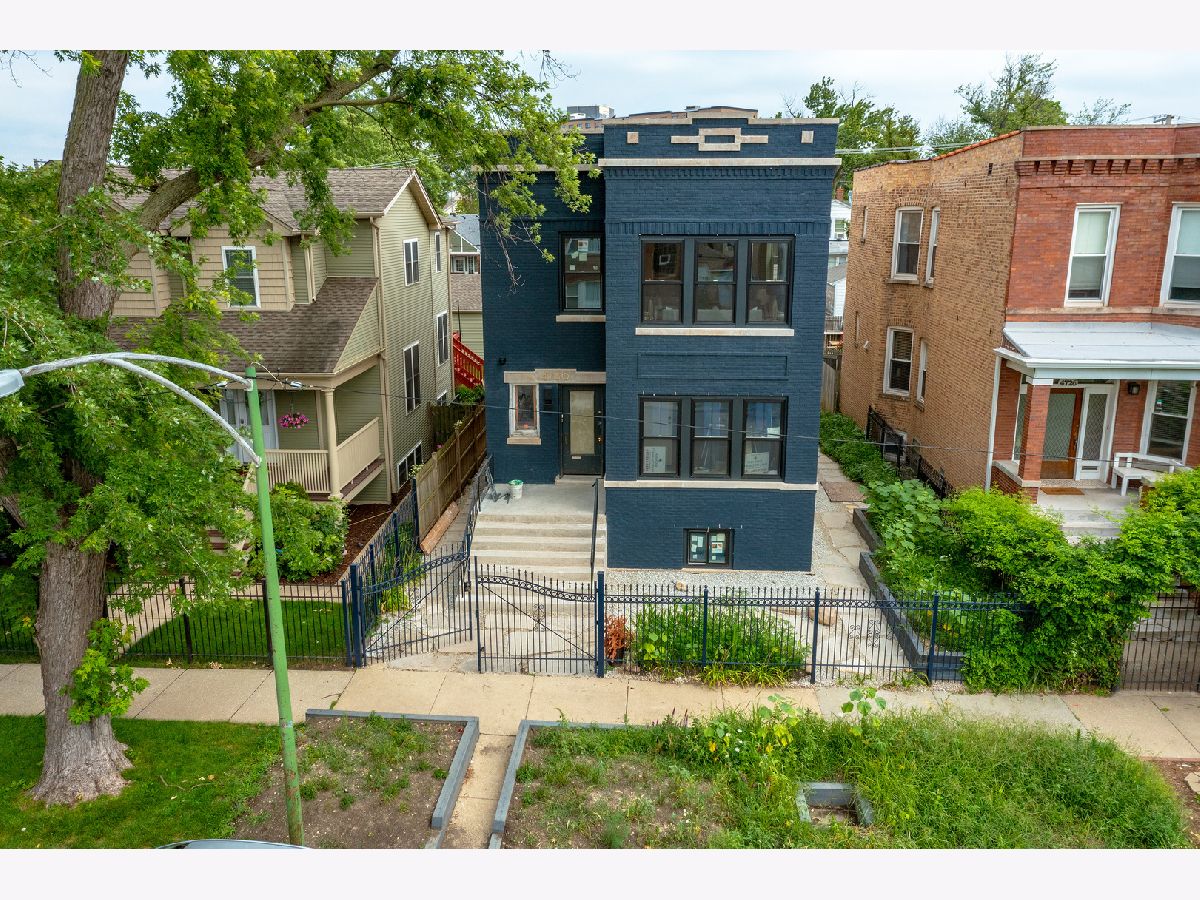  Rented Chicago Illinois, 4730 Grace