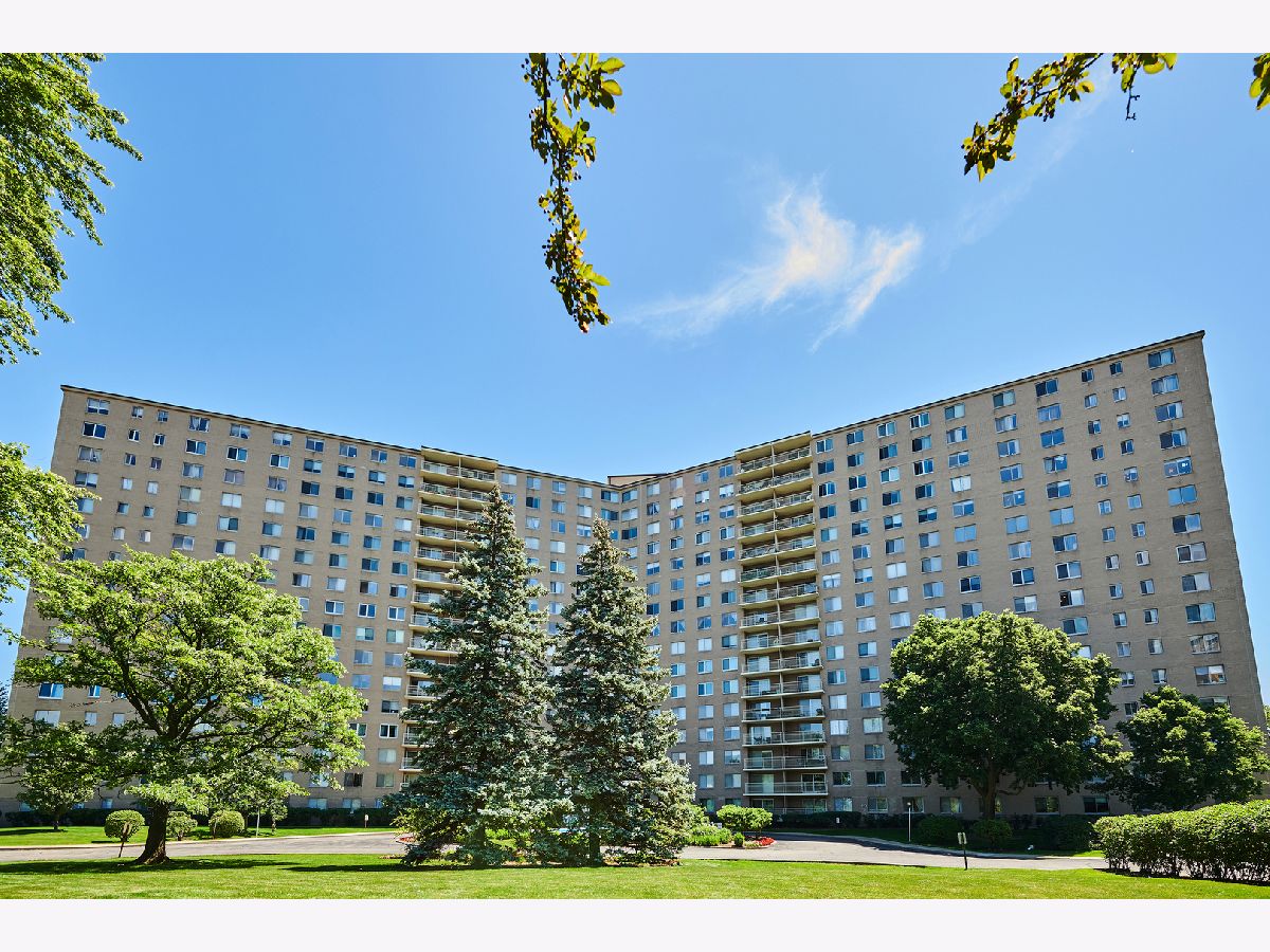  For Sale Chicago Illinois, 7061 Kedzie Avenue