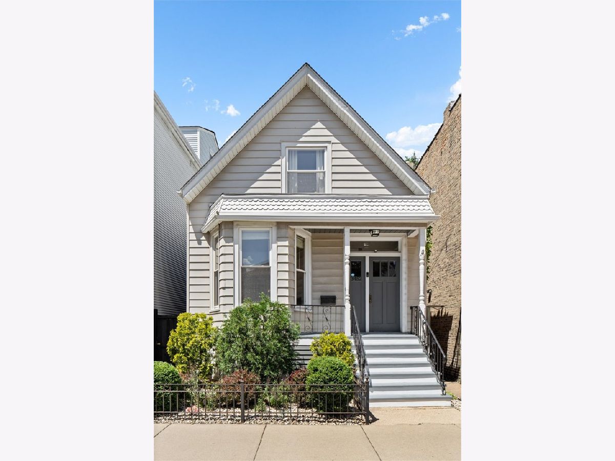 Condos & Townhomes & Homes For Sale Roscoe Village Chicago Illinois, 3452 Damen Avenue