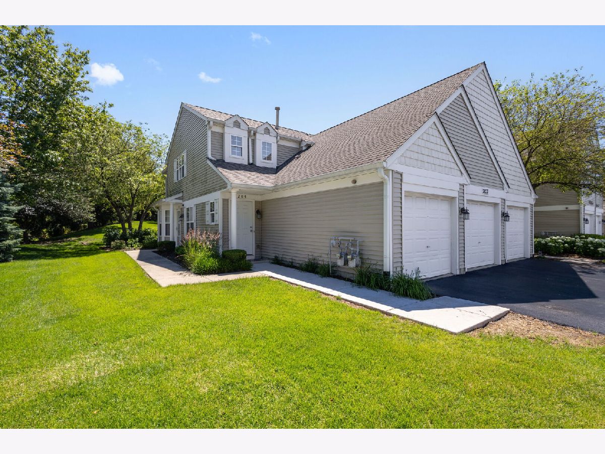 Townhomes & Condos For Sale Windridge Naperville Illinois, 2827 Rutland Circle