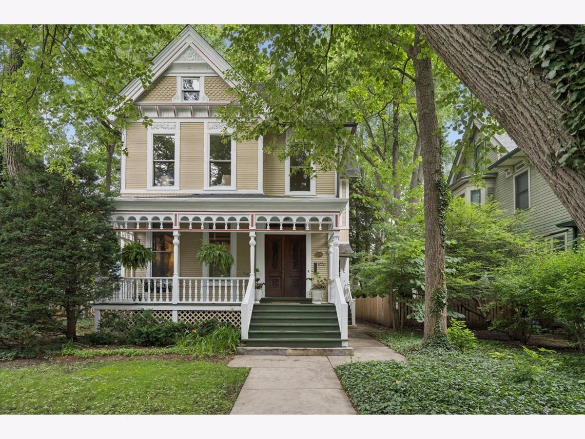  For Sale Evanston Illinois, 1220 Maple Avenue