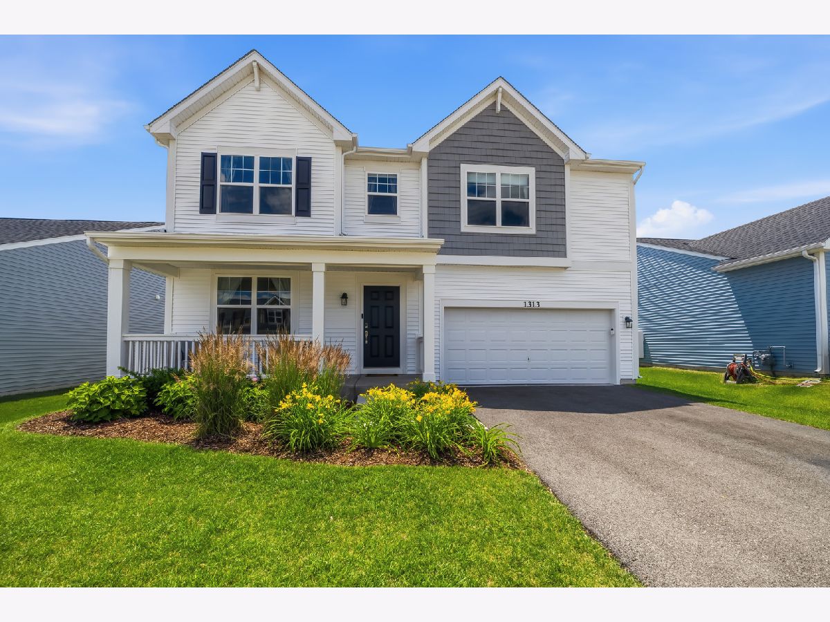 Homes & Condos & Townhomes For Sale Becketts Landing South Elgin Illinois, 1313 Marston Street