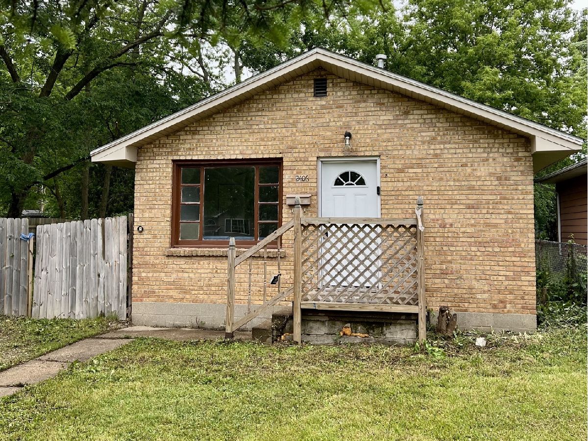  For Sale Zion Illinois, 2406 Hermon Avenue