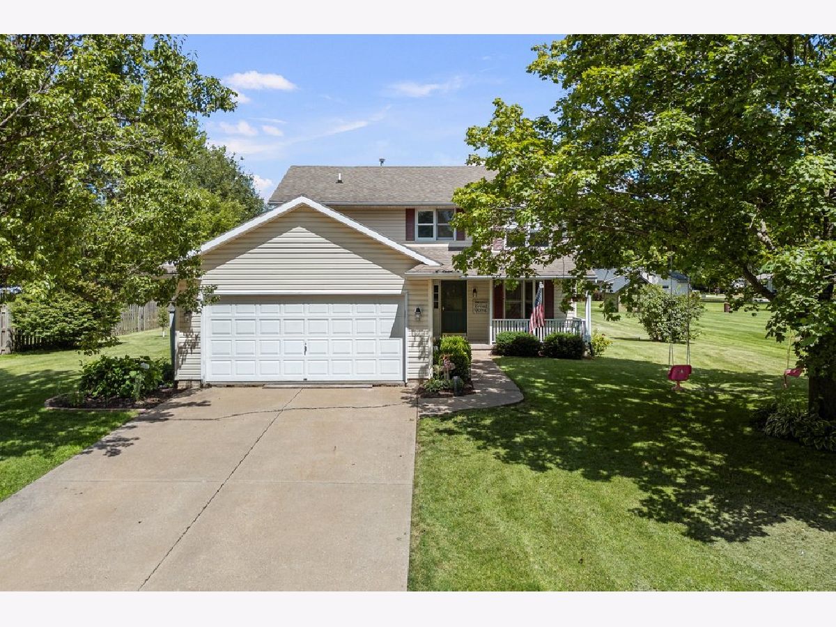  For Sale Geneseo Illinois, 33 Lilac Court