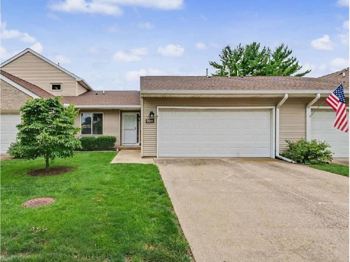 Condominiums For Sale Tahoe Champaign Illinois, 2911 Sierra Drive