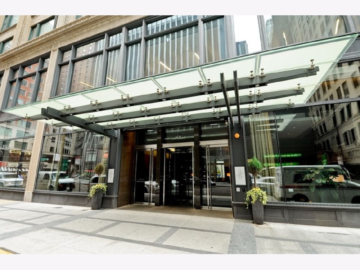  Rented Chicago Illinois, 60 Monroe