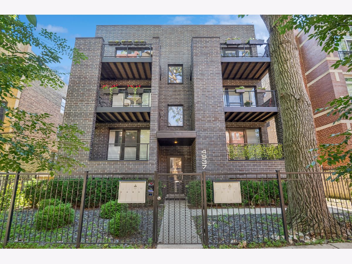  For Rent Chicago Illinois, 4937 Winthrop