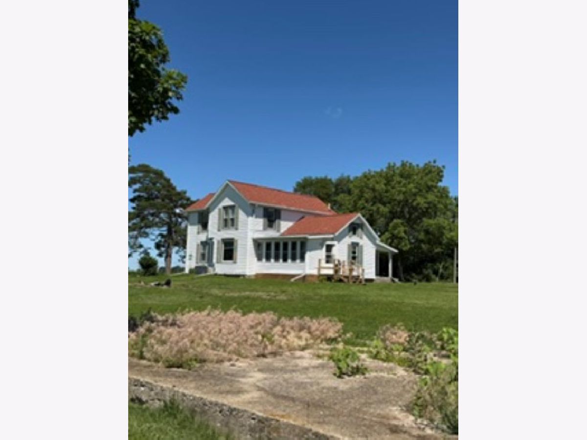  For Sale Ashton Illinois, 2074 Prairie Road