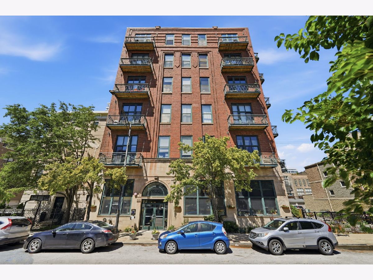 Condominiums For Sale Bicycle Station Lofts Chicago Illinois, 1632 Indiana Avenue