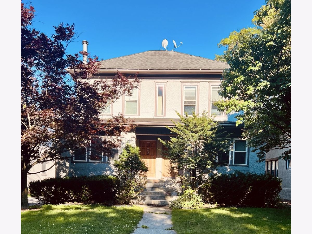  Rented Riverside Illinois, 151 Barrypoint